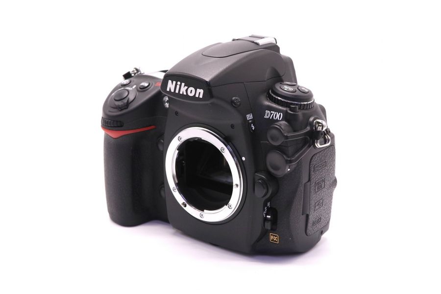 Nikon D700 body (пробег 69330 кадров)