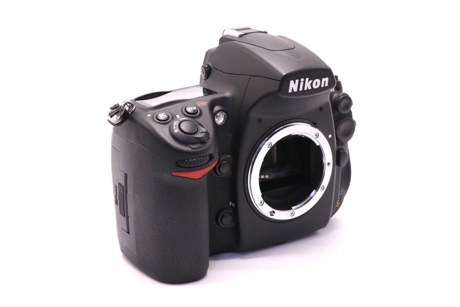 Nikon D700 body (пробег 69330 кадров)