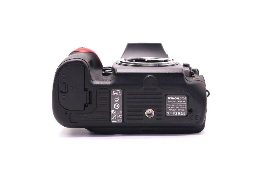 Nikon D700 body (пробег 69330 кадров)