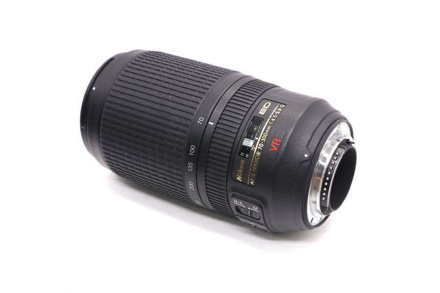 Nikon 70-300mm f/4.5-5.6G ED-IF AF-S VR Zoom-Nikkor (Thailand)