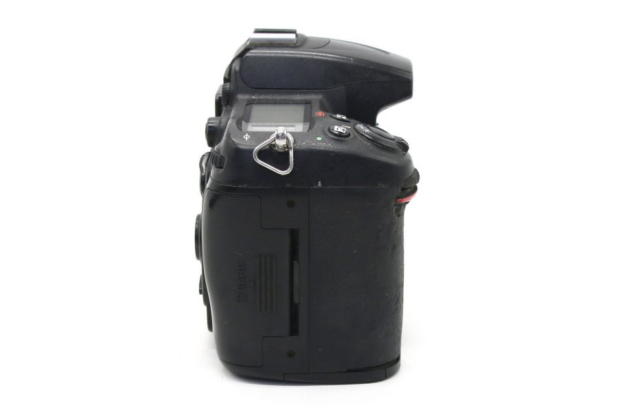 Nikon D7000 body (пробег 80290 кадров)