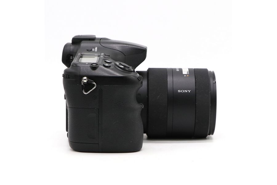 Sony A77 kit T8*16-80mm f/3.5-4.5 ZA DT Carl Zeiss (SAL-1680Z)