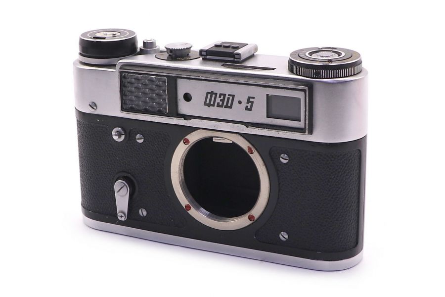 Фотокамера пленочная Фэд 5 body (СССР, 1977)