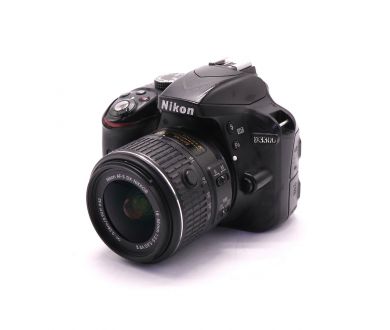 Nikon D3300 kit (пробег 23690 кадров)