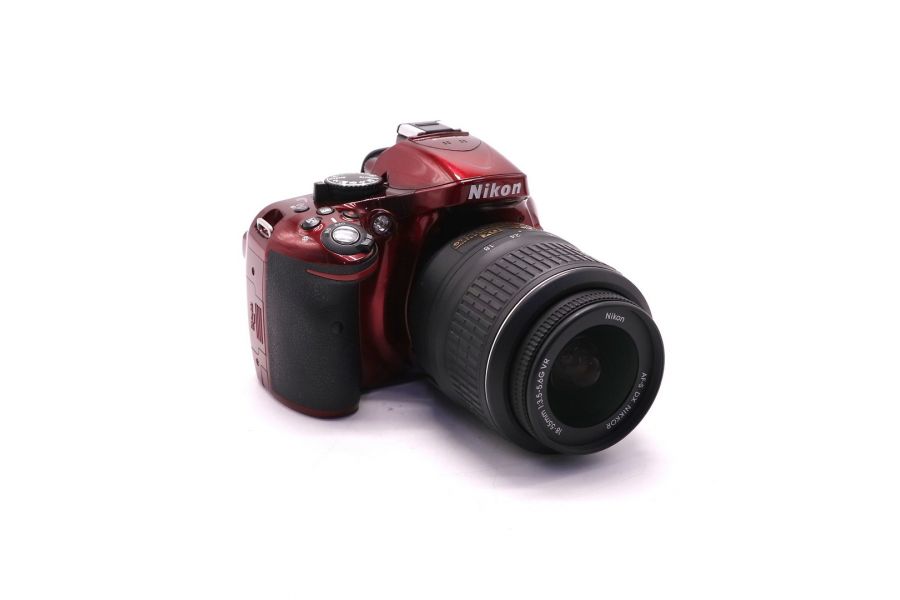 Nikon D5200 kit (пробег 9580 кадров)