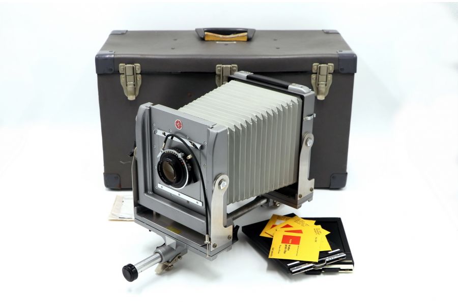 Calumet 4x5 mono rail View Camera with 210MM f6.8