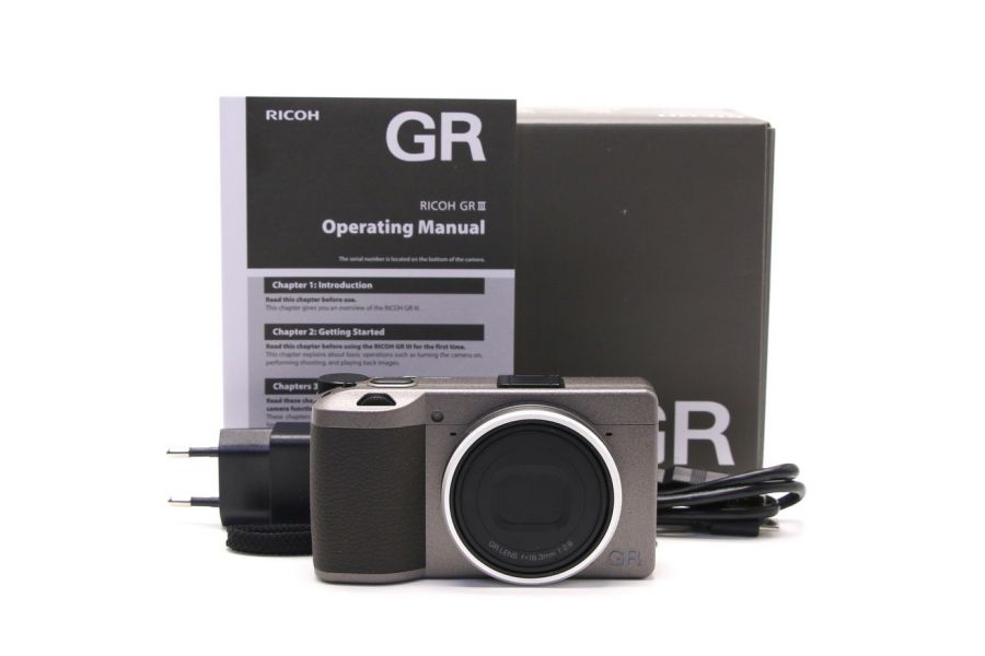 Ricoh GR III Diary Edition в упаковке