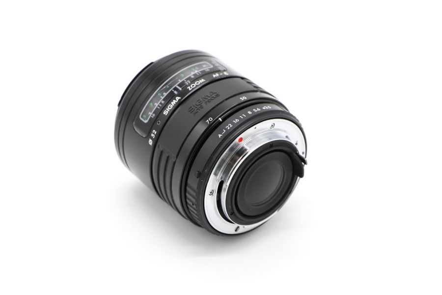 Sigma Zoom-E 28-70mm f/3.5-4.5