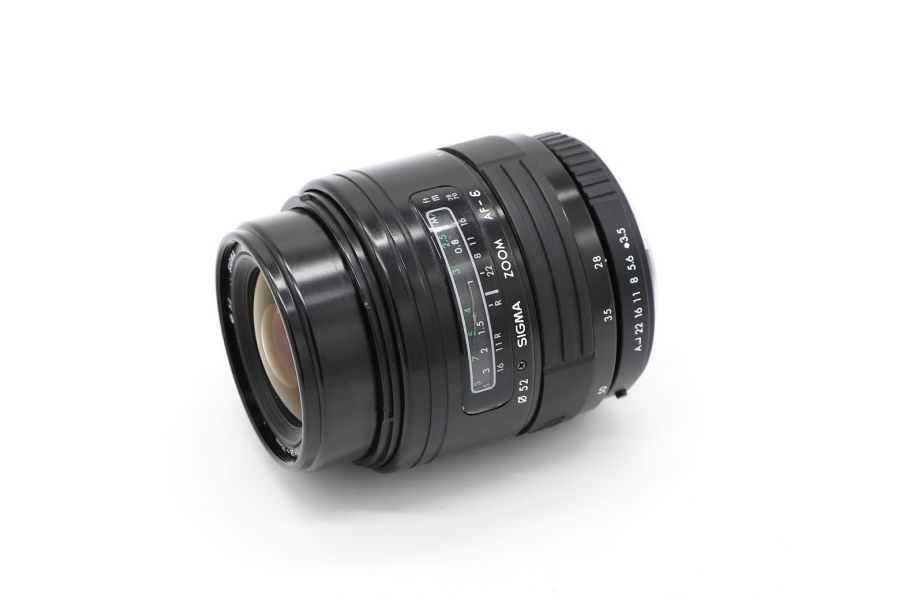 Sigma Zoom-E 28-70mm f/3.5-4.5