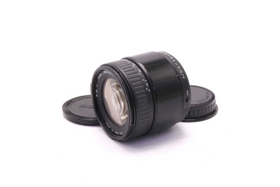 Sigma AF 28mm f/1.8 II Aspherical High-Speed Wide (Japan, 2000)