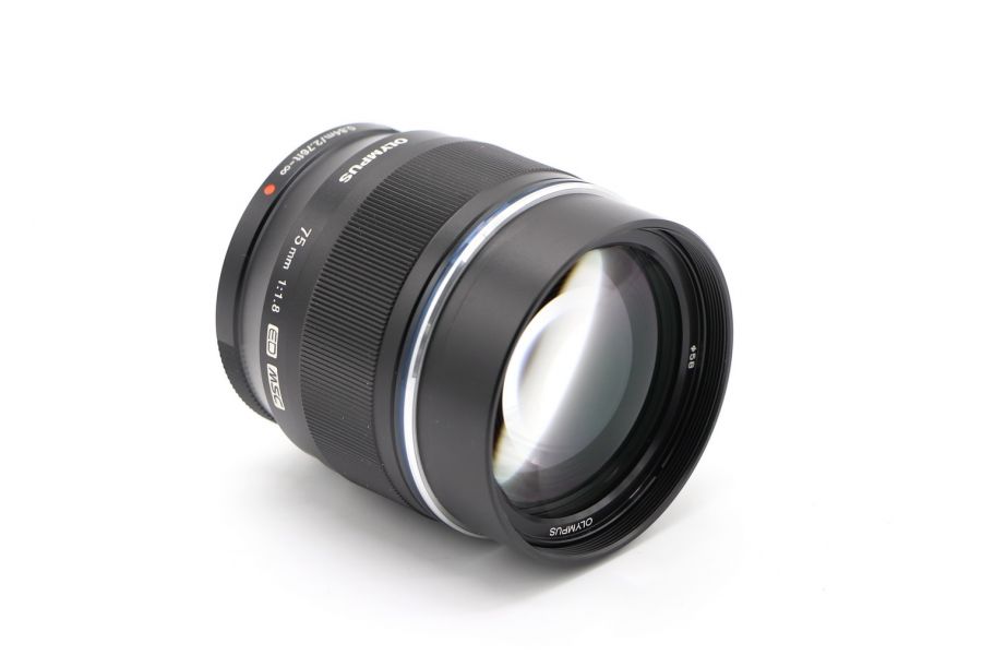 Olympus Zuiko Digital ED 75mm f/1.8 новый