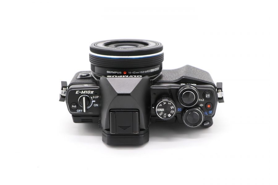 Olympus OM-D E-M10 Mark II kit black 