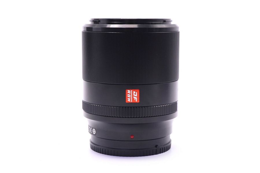 Viltrox AF 28mm f/1.8 E-mount в упаковке