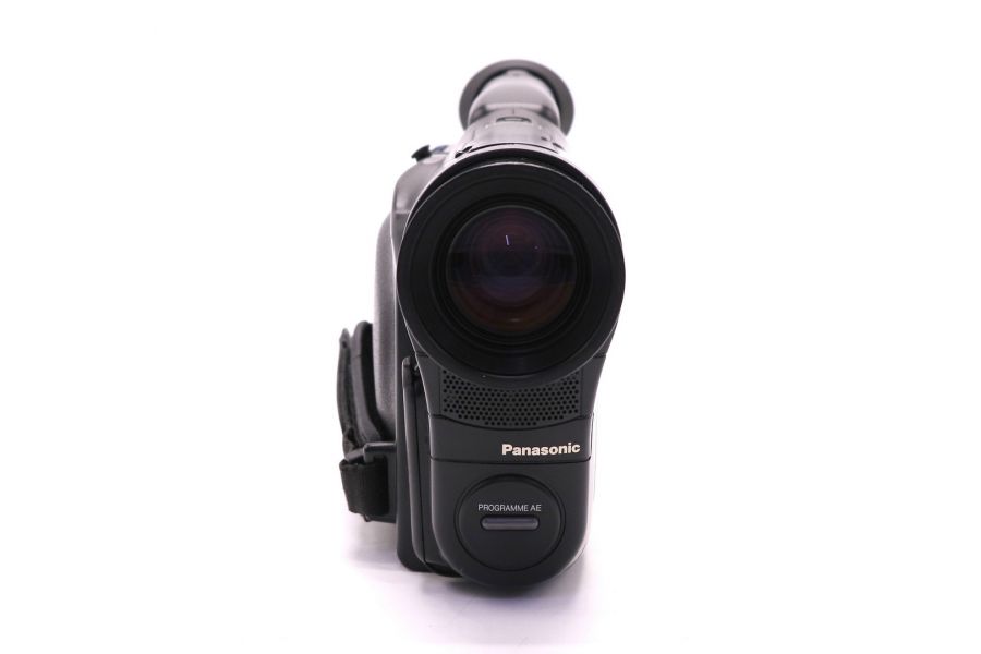 Видеокамера Panasonic NV-RX10EN в упаковке