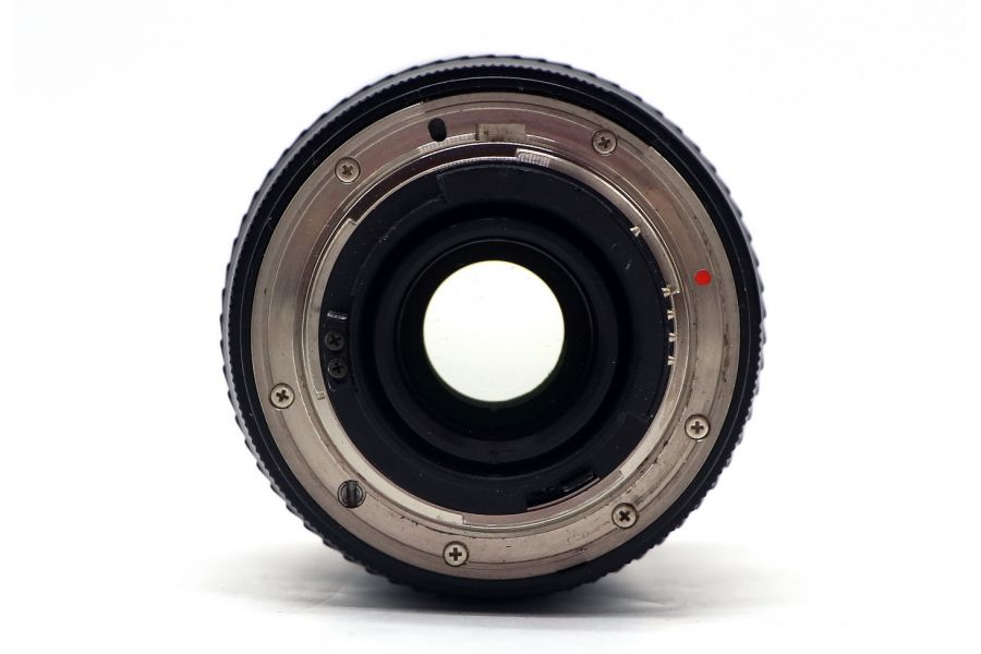 Tokina AF 28-210mm f/3.5-5.6