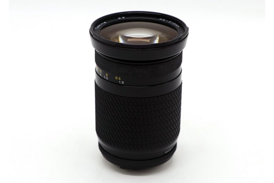 Tokina AF 28-210mm f/3.5-5.6