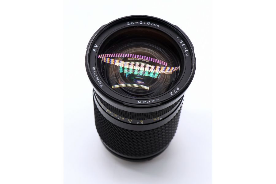 Tokina AF 28-210mm f/3.5-5.6