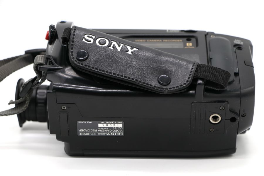 Видеокамера Sony CCD-TR385E