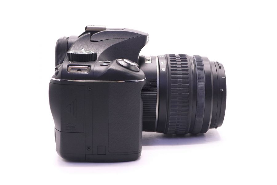 Pentax K-X kit (пробег 2640 кадров)