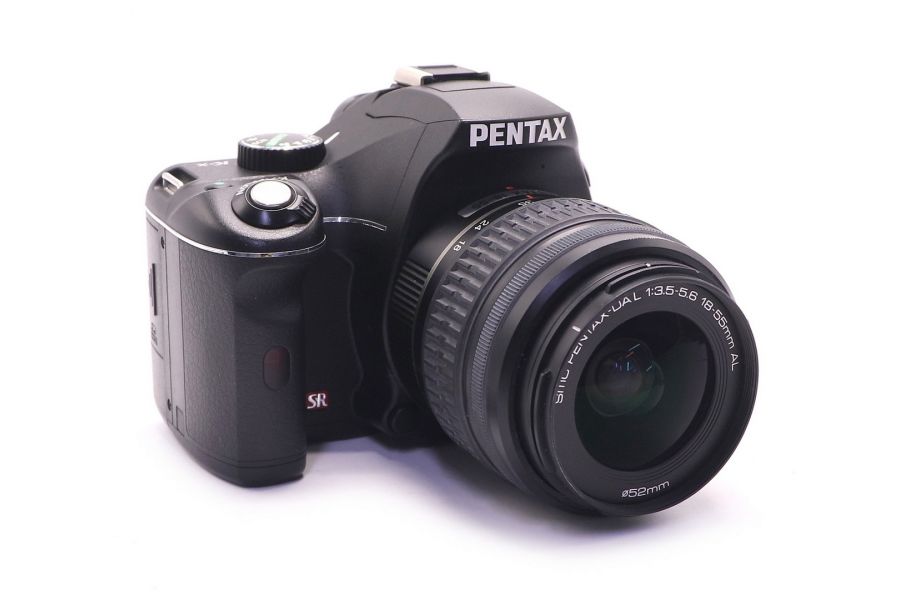 Pentax K-X kit (пробег 2640 кадров)