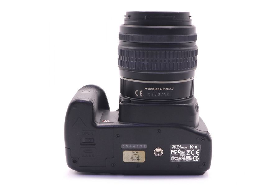 Pentax K-X kit (пробег 2640 кадров)