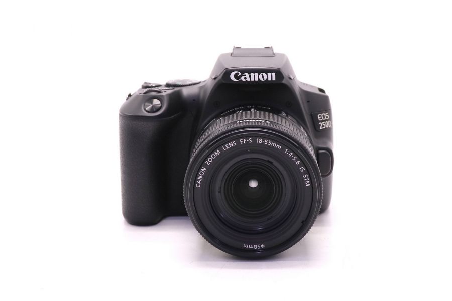 Фотокамера Canon EOS 250D kit (пробег 13400 кадров)