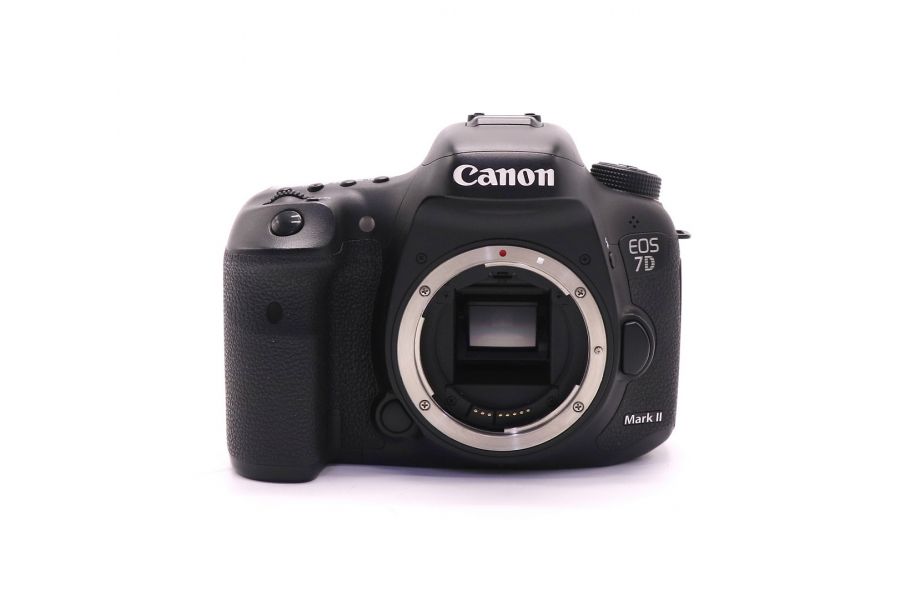 Canon EOS 7D Mark II body (пробег 2335 кадров)