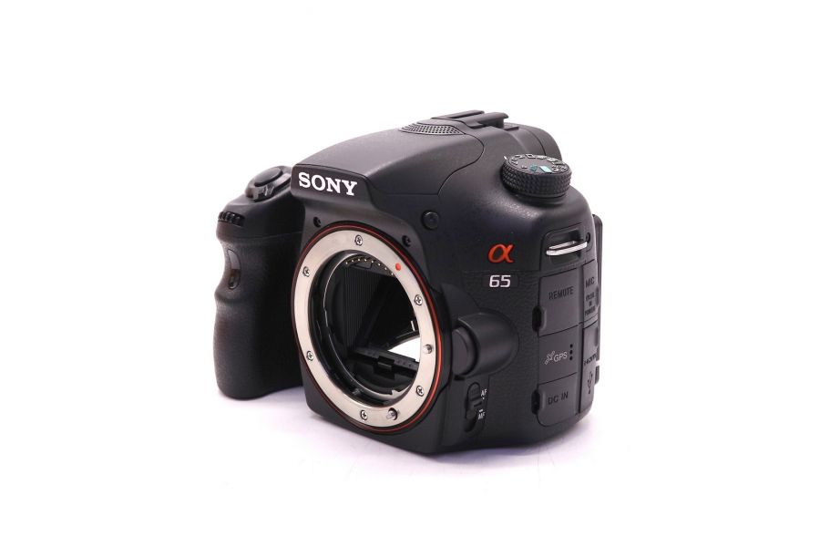 Sony A65 body в упаковке (пробег 1050 кадров)