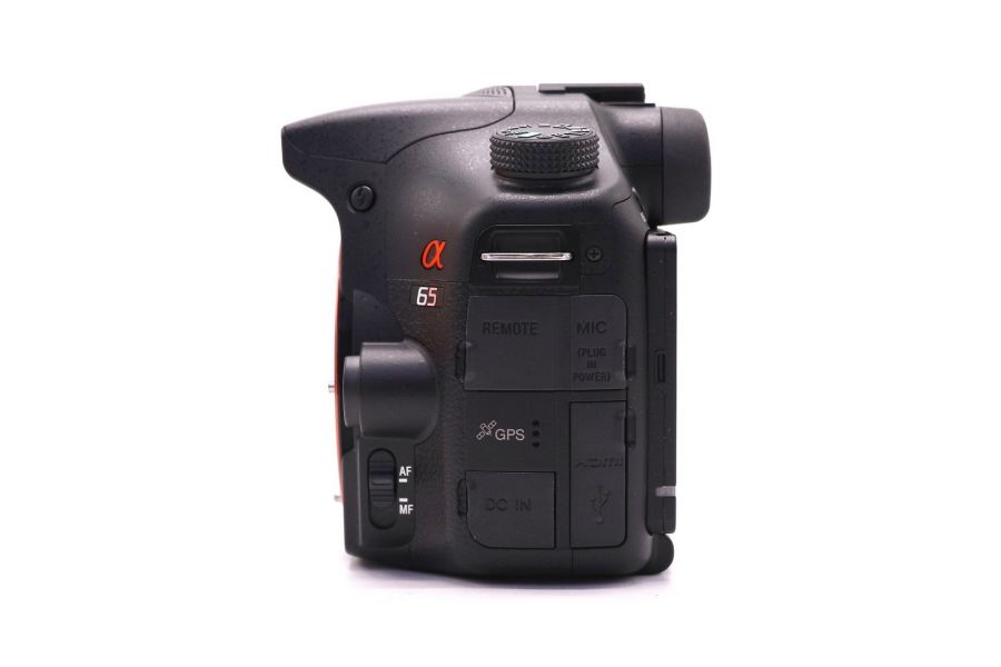 Sony A65 body в упаковке (пробег 1050 кадров)
