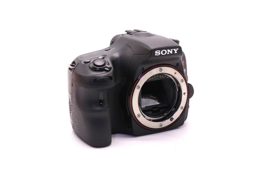 Sony A65 body в упаковке (пробег 1050 кадров)