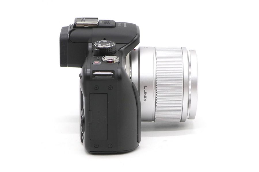 Pentax Lumix DMC-G3 kit 25mm f/1.7 Asph