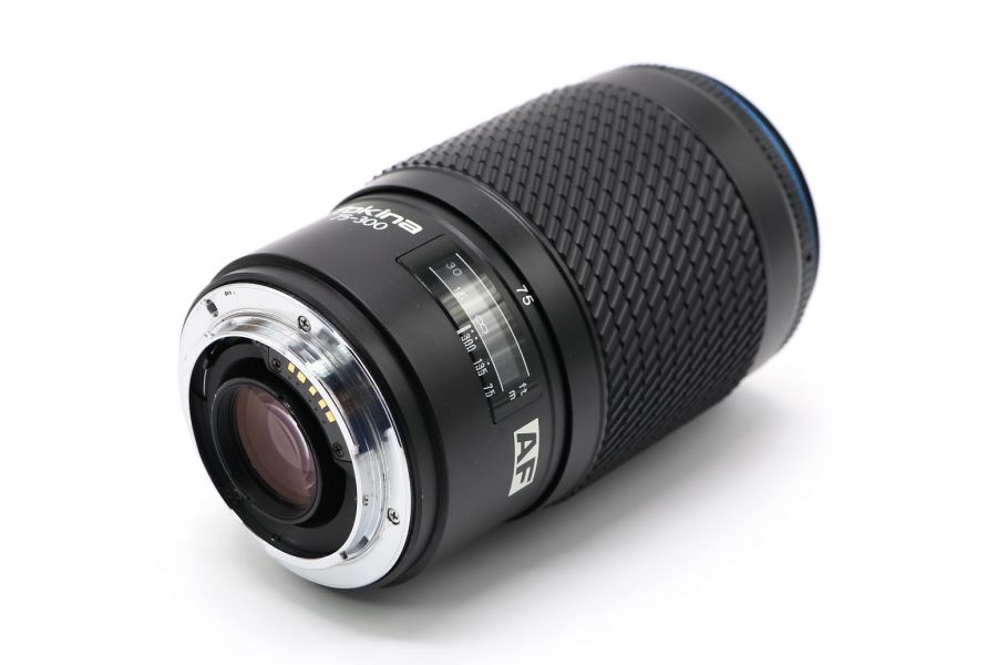 Tokina AF 75-300mm f/4.5-5.6