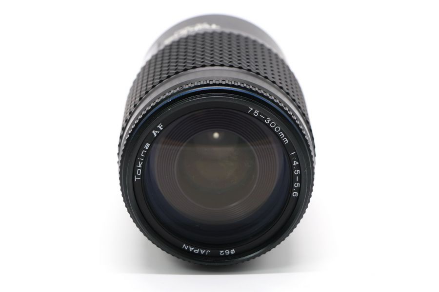 Tokina AF 75-300mm f/4.5-5.6