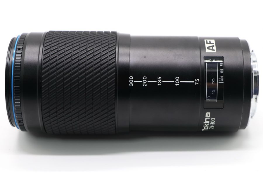 Tokina AF 75-300mm f/4.5-5.6