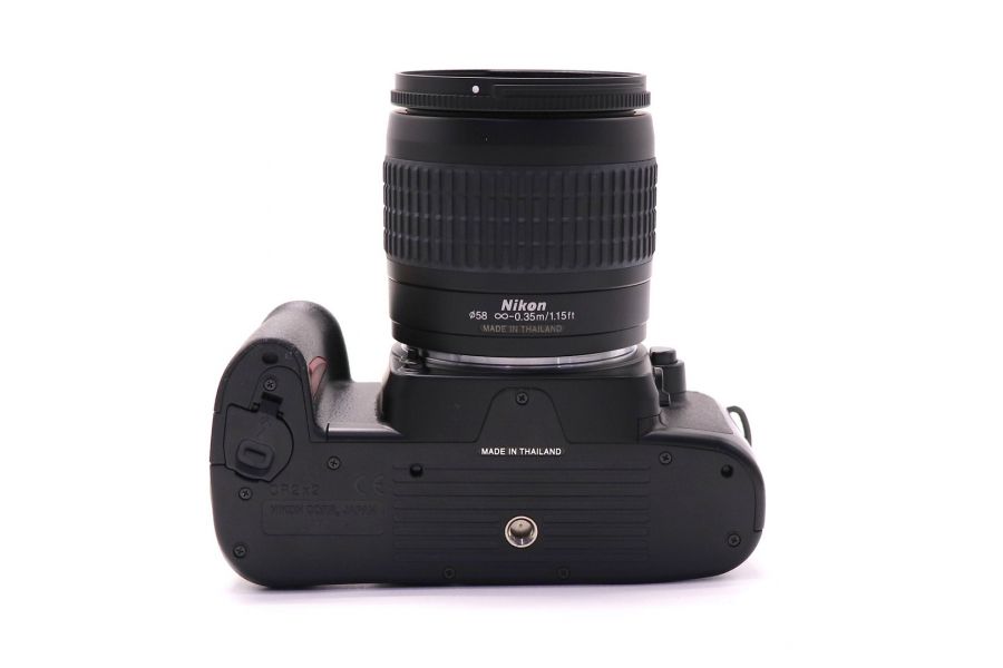 Nikon F75 kit в упаковке