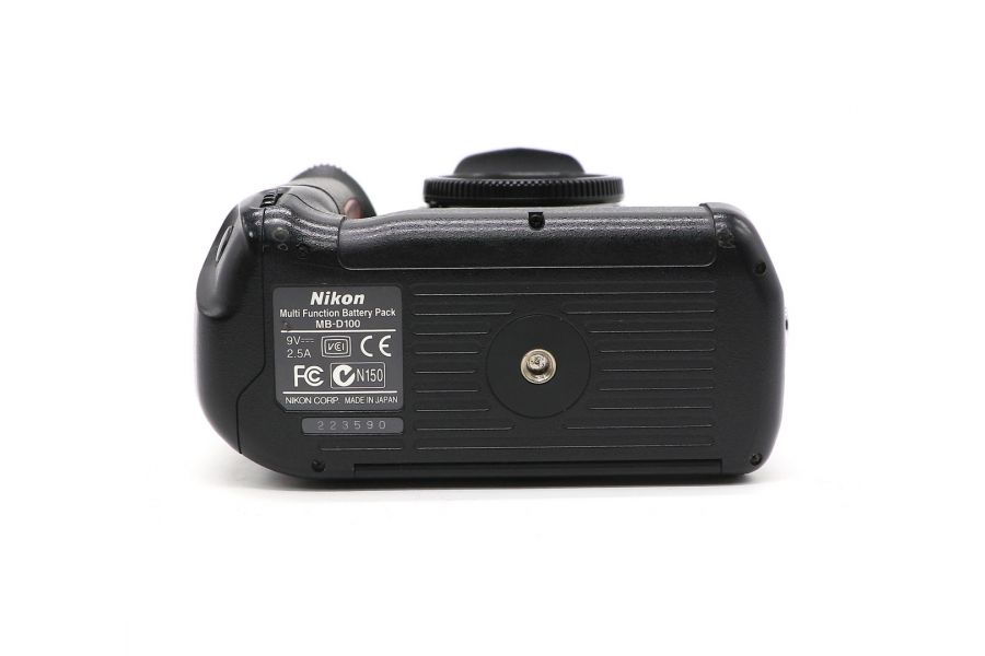 Nikon D100 body б.