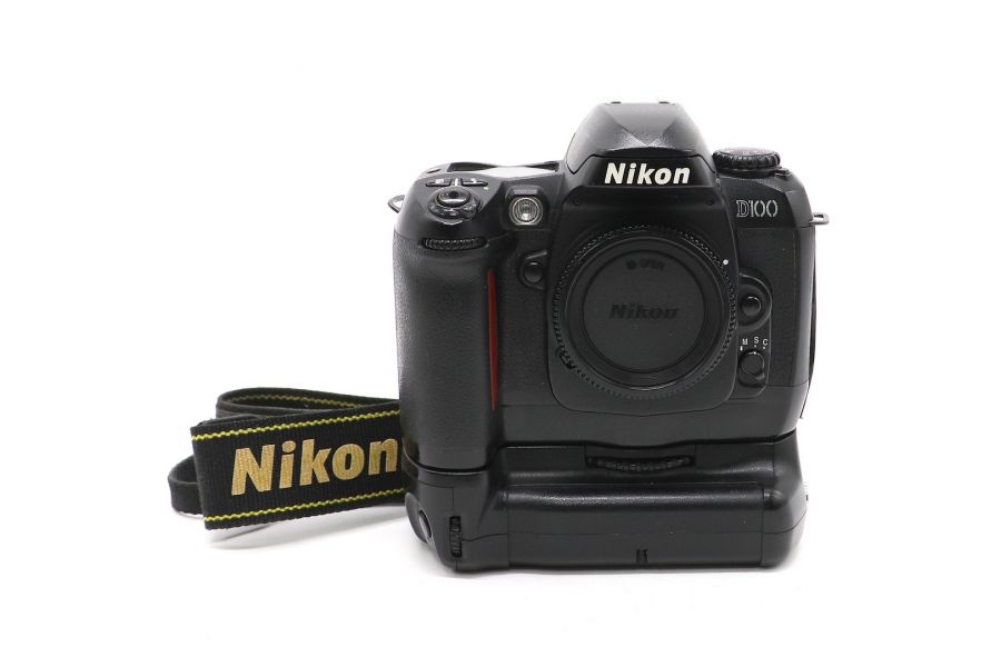 Nikon D100 body б.
