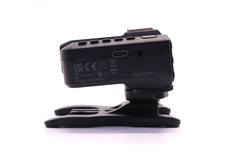 Радиосинхронизатор Godox X2T-O в упаковке