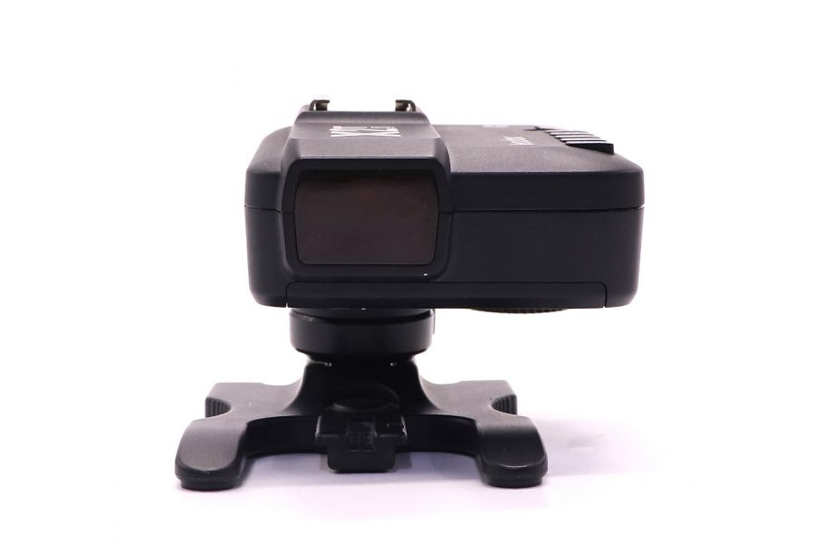 Радиосинхронизатор Godox X2T-O в упаковке