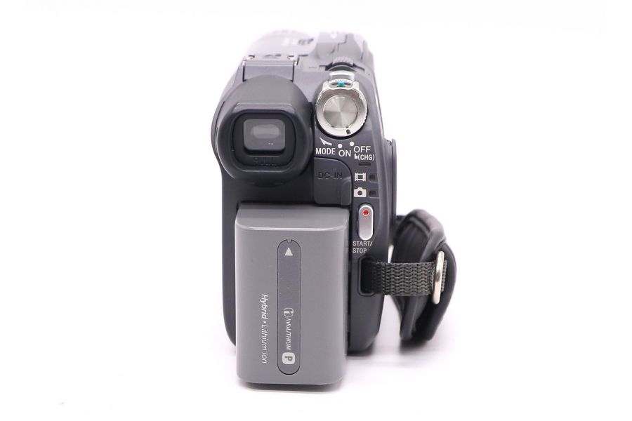 Видеокамера Sony DCR-DVD305E в упаковке 