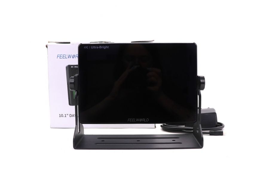 Накамерный монитор Feelworld LUT11S в упаковке