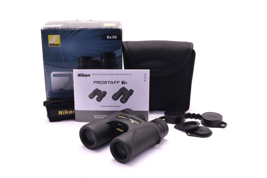 Бинокль Nikon Prostaff 7S 8X30 в упаковке