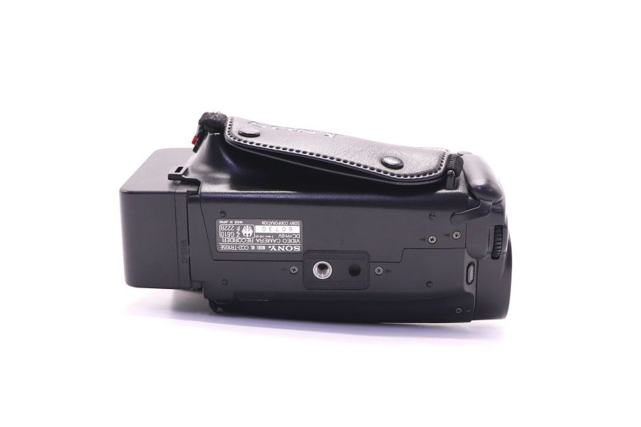 Видеокамера Sony CCD-TR105E