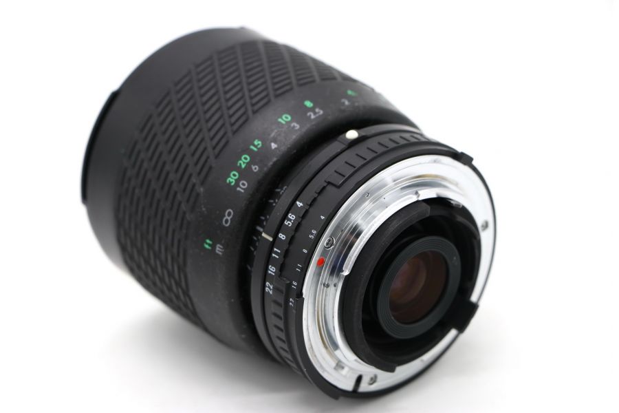 Sigma UC ZOOM 70-210mm f/4-5.6 Nikon F