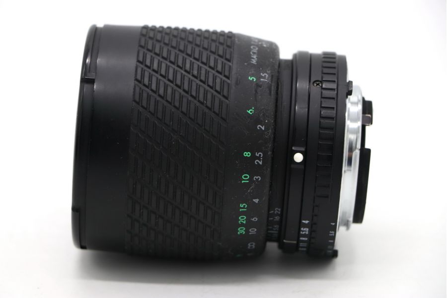 Sigma UC ZOOM 70-210mm f/4-5.6 Nikon F