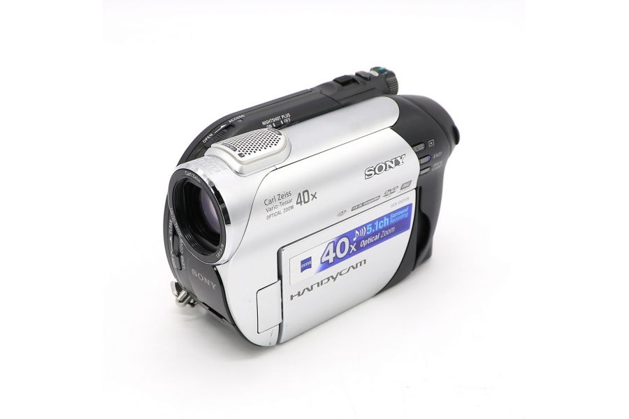 Видеокамера Sony DCR-DVD109E в упаковке 