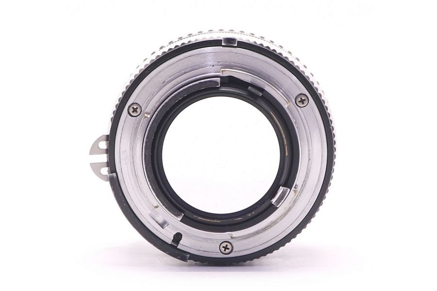 Nikon 35mm/1.4 Nikkor (Japan, 1982)