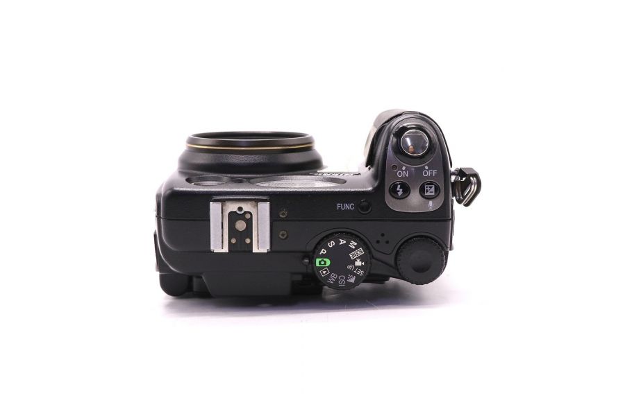 Фотокамера компактная Nikon Coolpix 5400 в упаковке