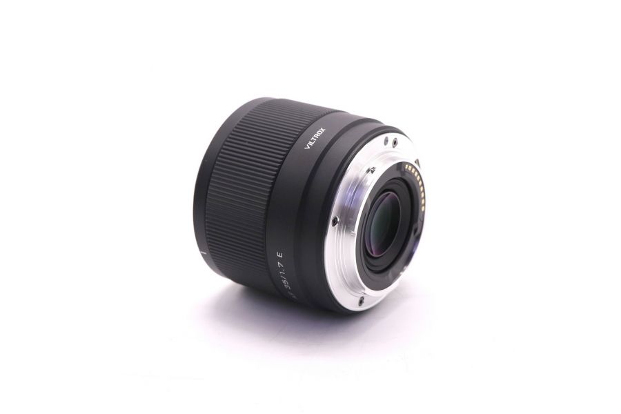Светосильный Viltrox AF 35mm f/1.7 для Sony E