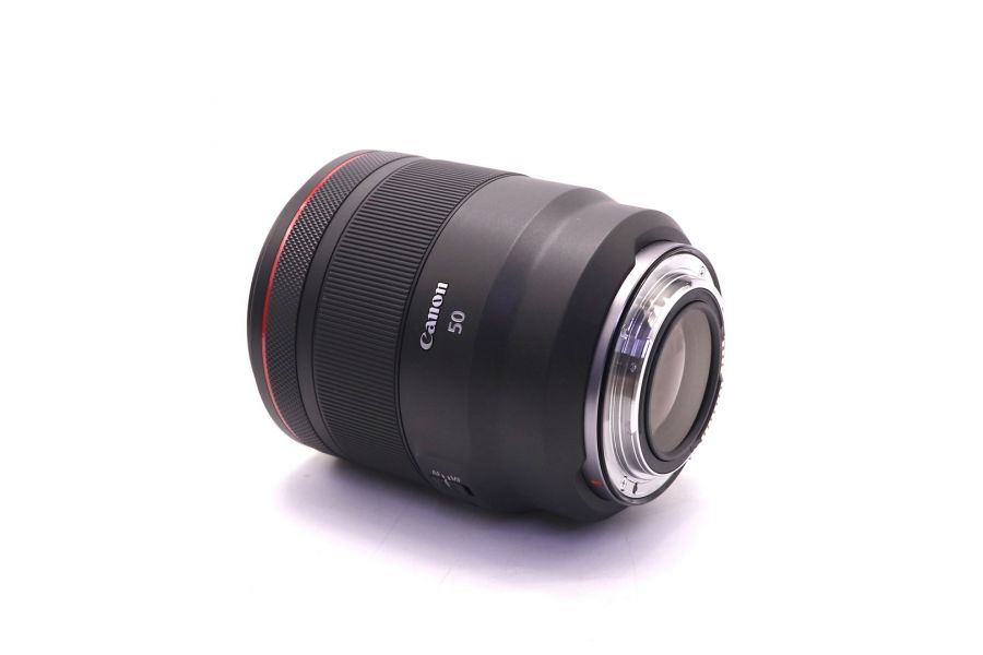Canon RF 50mm f/1.2 L USM в упаковке